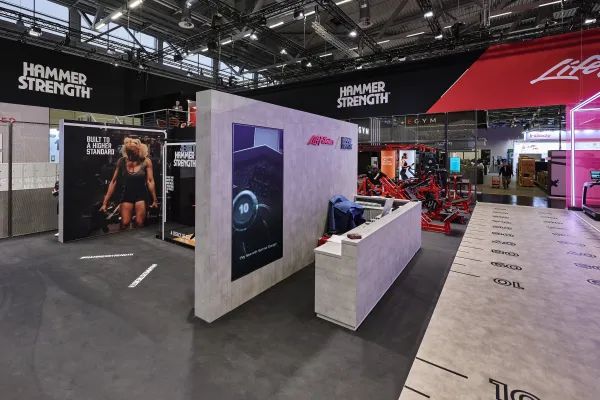 Life Fitness Stand 