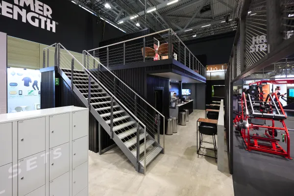 Life Fitness Stand 