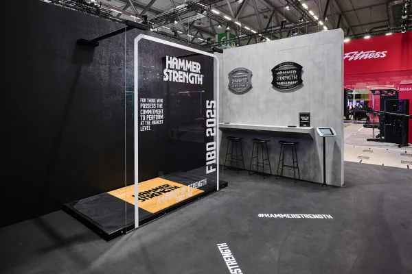 Life Fitness Stand 