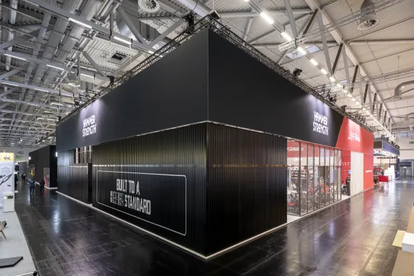 Life Fitness 2026 Außen 2 